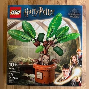 LEGO Harry Potter Mandrake Plant with Bright Green Leaves and Brown Pot